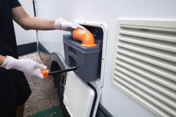 Best Porta potty delivery and setup  in Bronson, FL